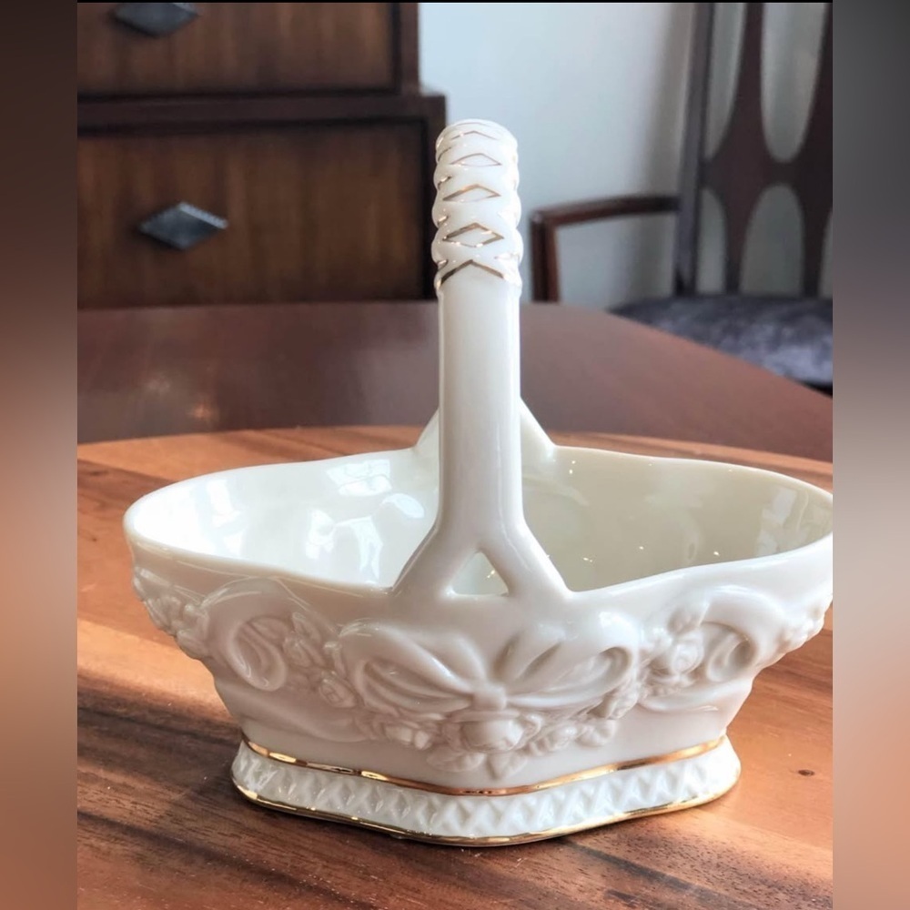 Lenox Basket With Bows Fine China 24K Gold Trim,Easter,Candy Dish,Nut Bowl,gift